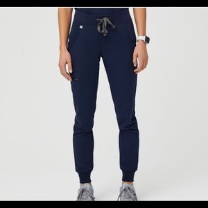 Figs Women Zamora Scrub Pants in Navy, Medium Tall